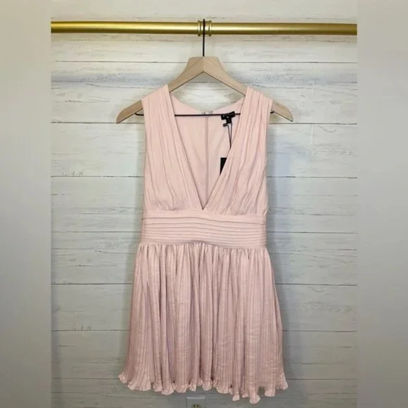 NBD Tonia Mini Dress Size M - Picture 2 of 11